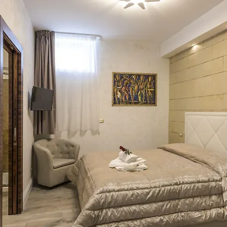 Rifugio Degli Artisti Nocleg ze śniadaniem 4*